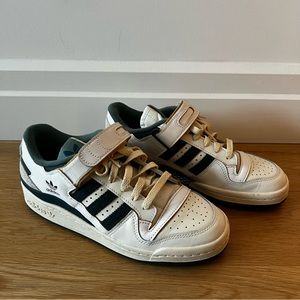 Worn once, adidas Forum 84 Low Off-White Bright Blue, size 7